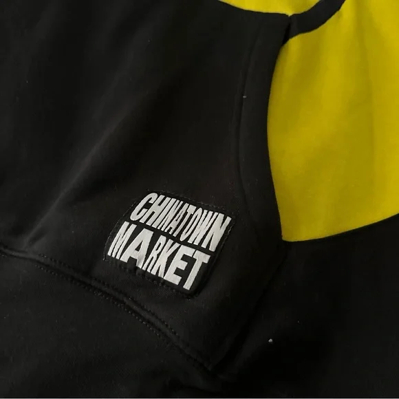 Chinatown Market Big Smiley Hoodie - New - Men’s XL - Black/Yellow - Picture 3 of 7
